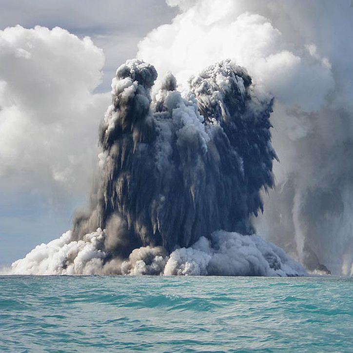 underwater volcanoes erupting lava