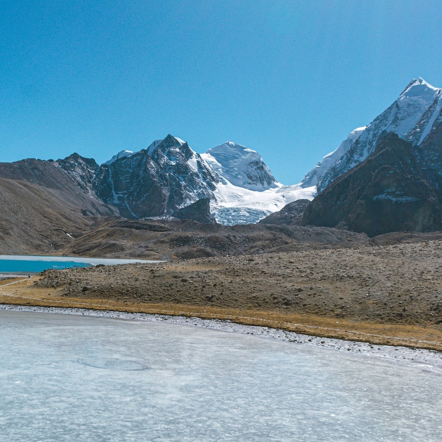 Melting Himalayan Glaciers Threaten Farming, Businesses Image